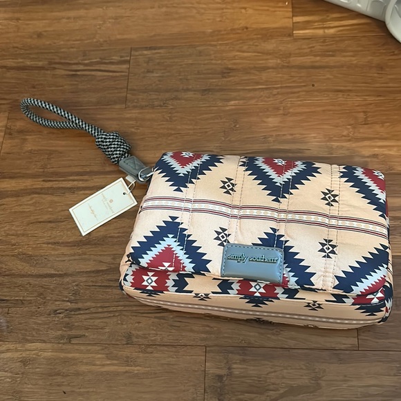 Simply Southern Handbags - NWT simply southern Aztecs crossbody/wristlet